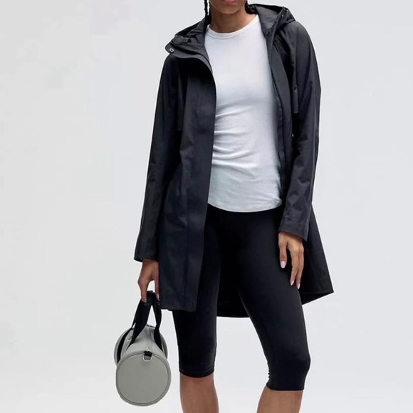 lululemon athletica Jackets & Blazers - Lululemon Rebel Rain Jacket